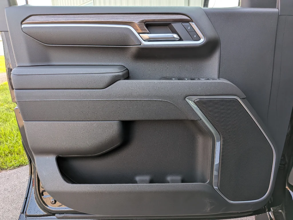 2026 Chevrolet Silverado 1500 LT - Photo 11