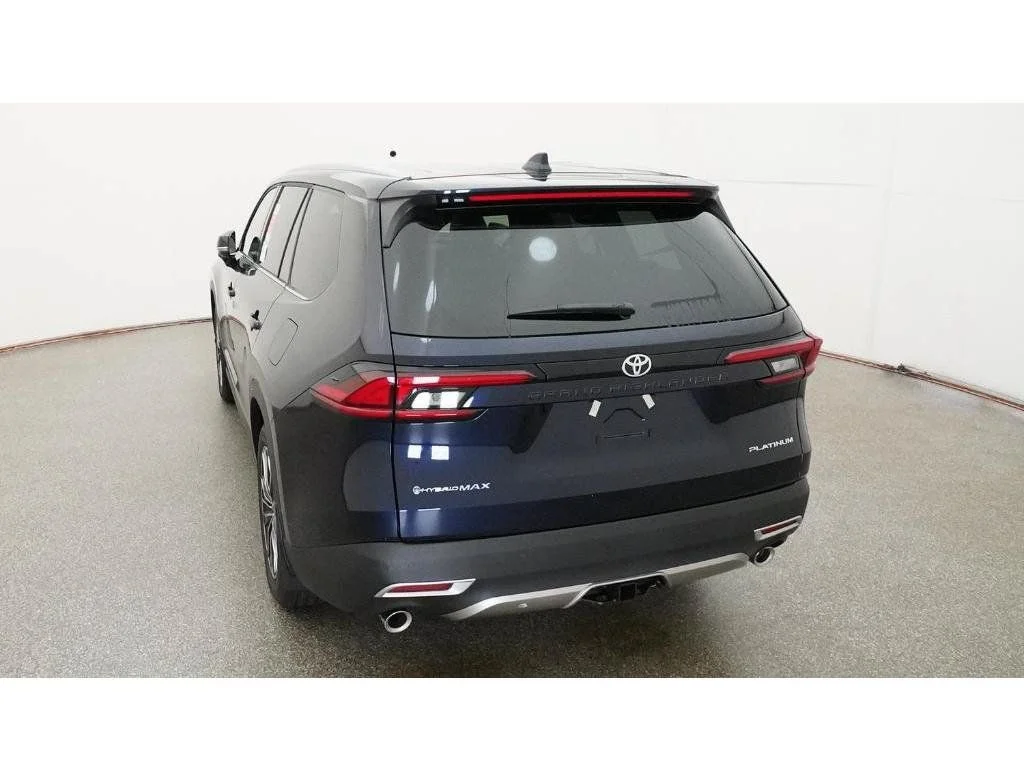 New 2026  Toyota MAX Platinum image 8