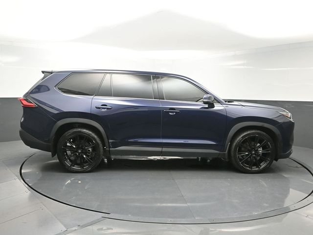 Used 2024  Toyota XLE image 8