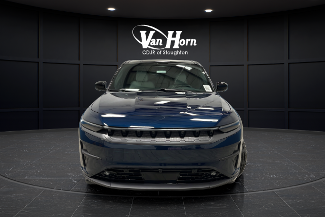 Used 2025 Fathom Blue Pearlcoat Jeep Limited image 2