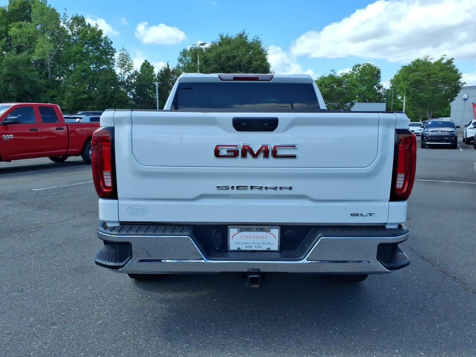 Used 2025 Summit White GMC SLT image 16
