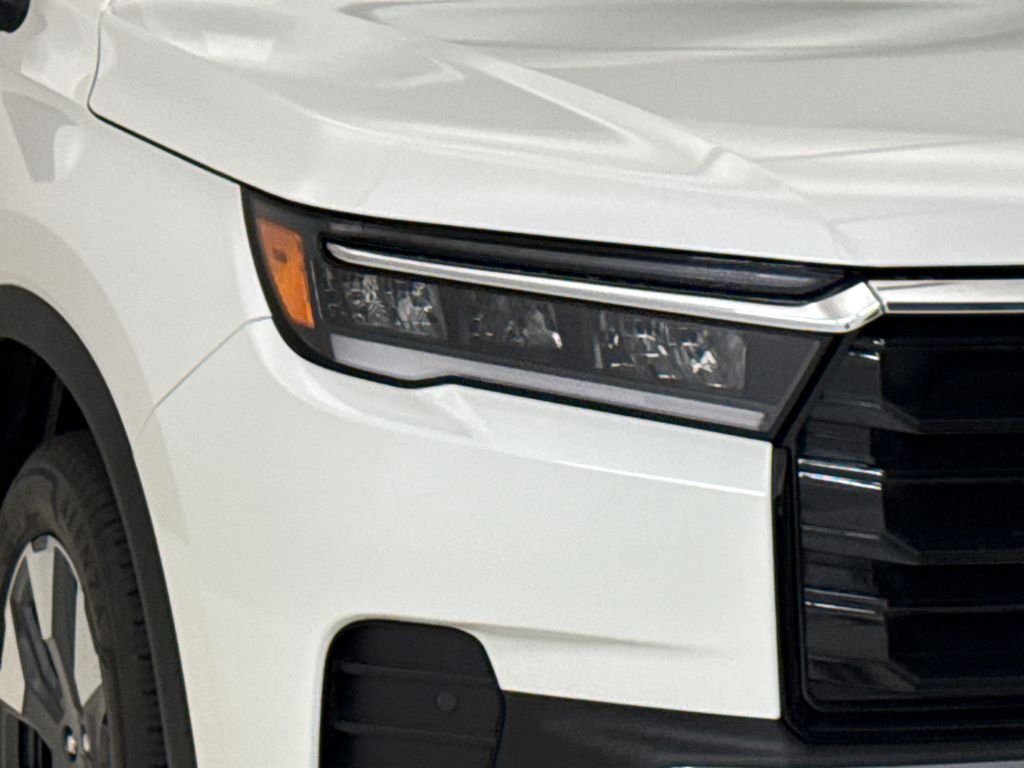New 2026 Platinum White Pearl Honda Elite image 5