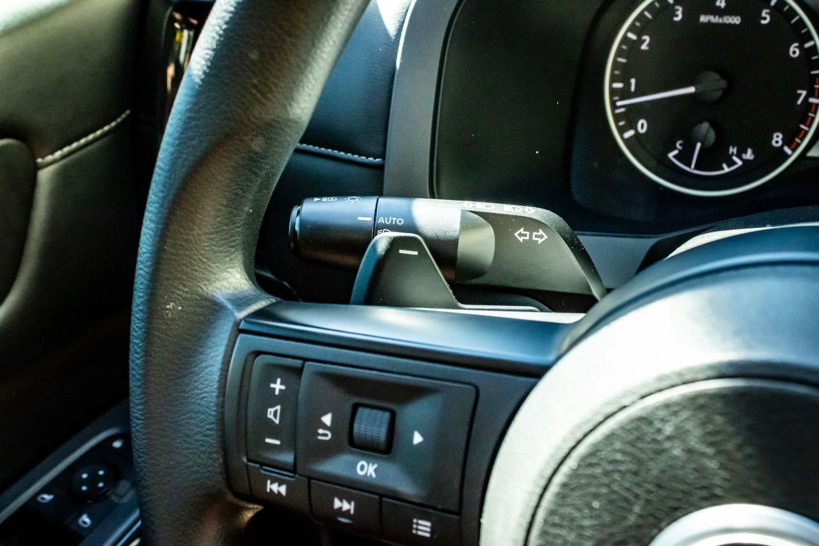 Used 2024 Silver Nissan S image 21