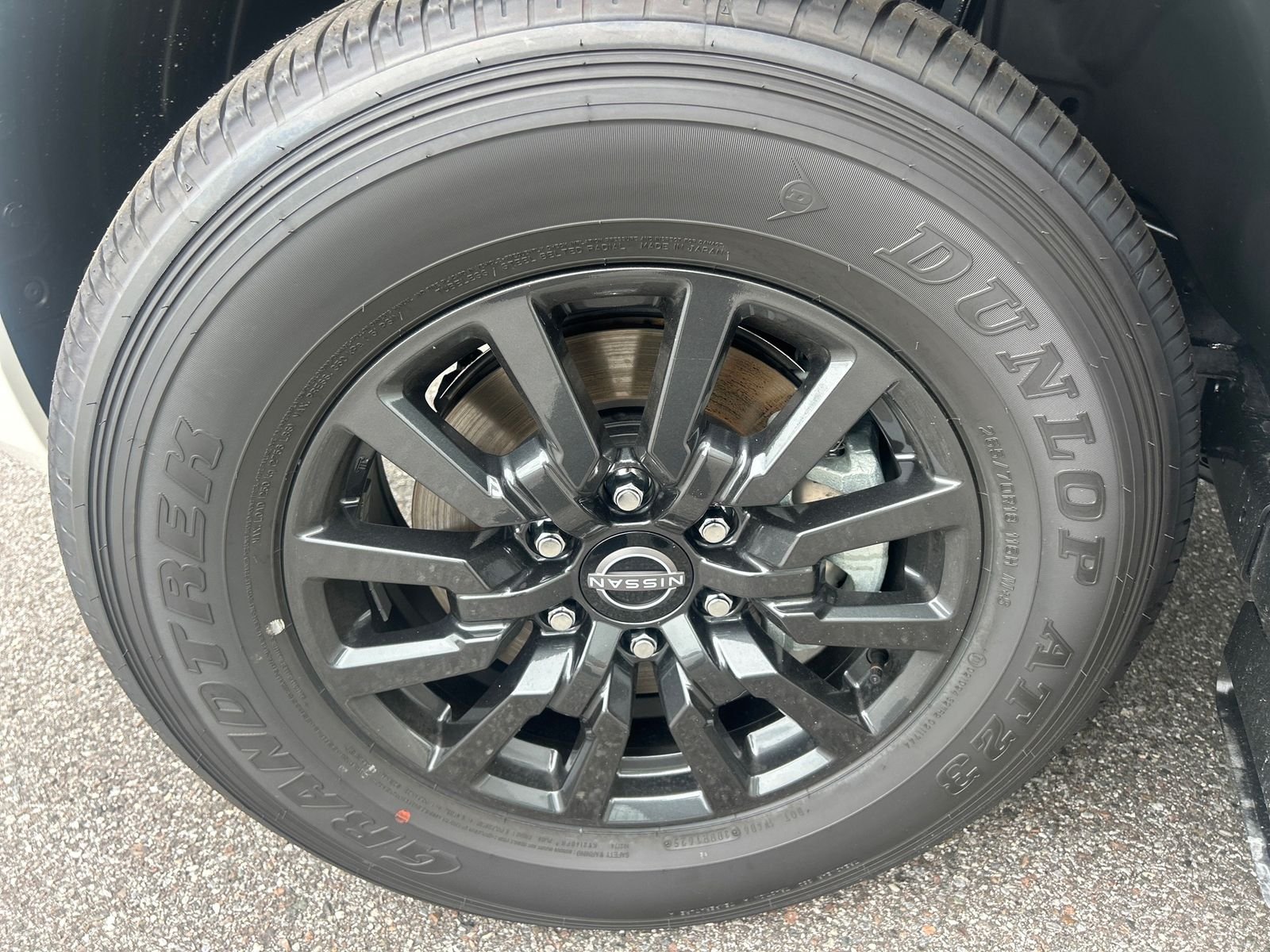 2025 Nissan Armada SV - Photo 38