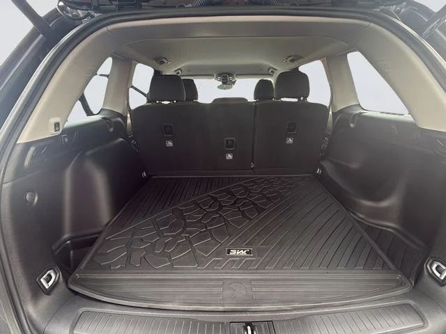 Used 2023 Gray Jeep Laredo image 24