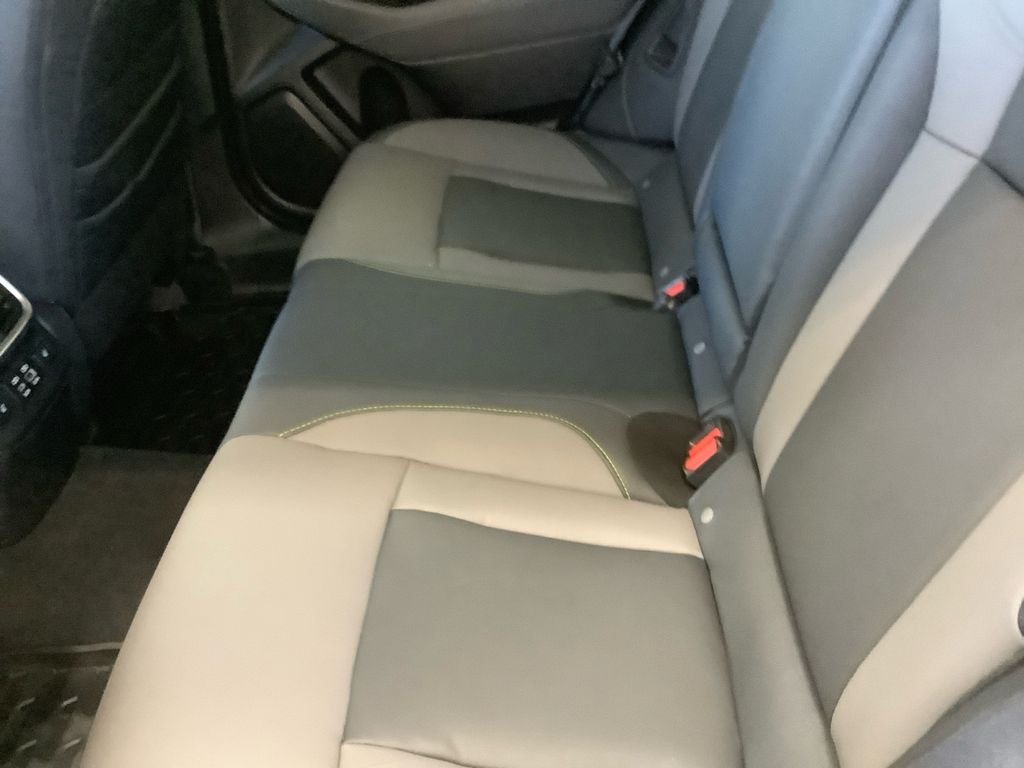Used 2025 White Subaru Onyx Edition XT image 19
