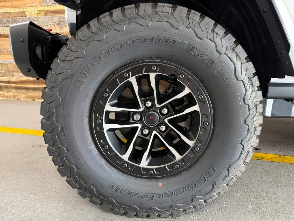 New 2026 Bright White Clearcoat Jeep Rubicon X image 6
