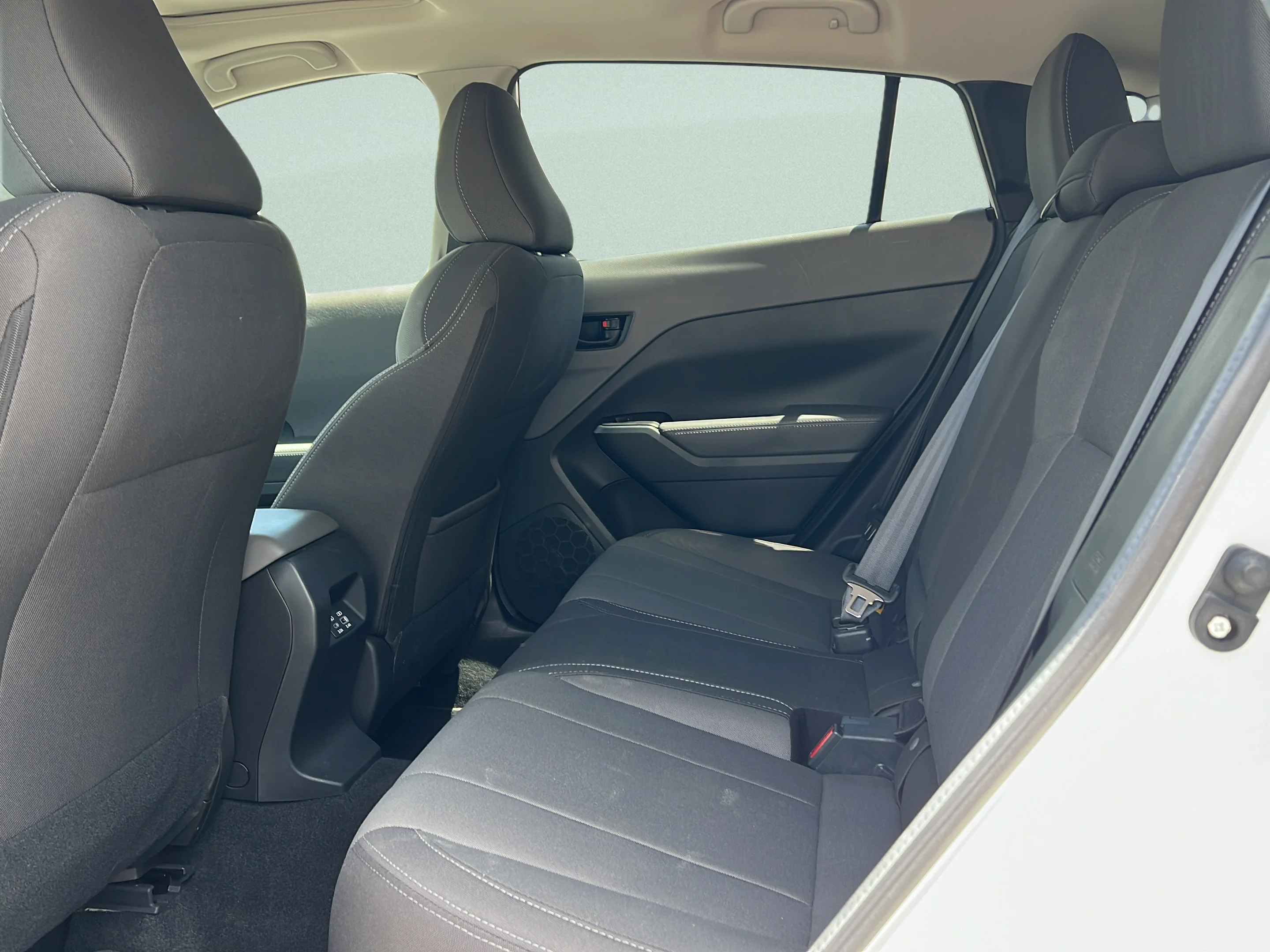 Used 2026 Crystal White Pearl Subaru Premium image 12