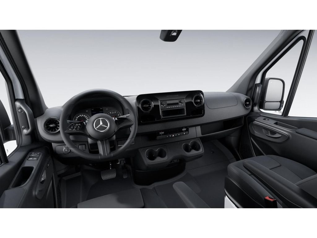New 2026  Mercedes-Benz Cargo 170 WB image 3