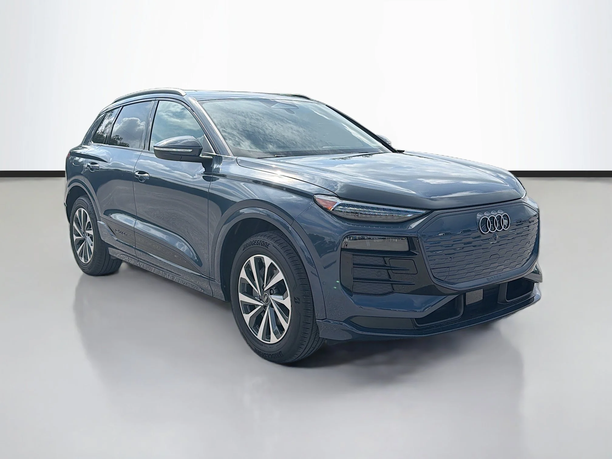Used 2025 Blue Metallic Audi Premium Plus image 7