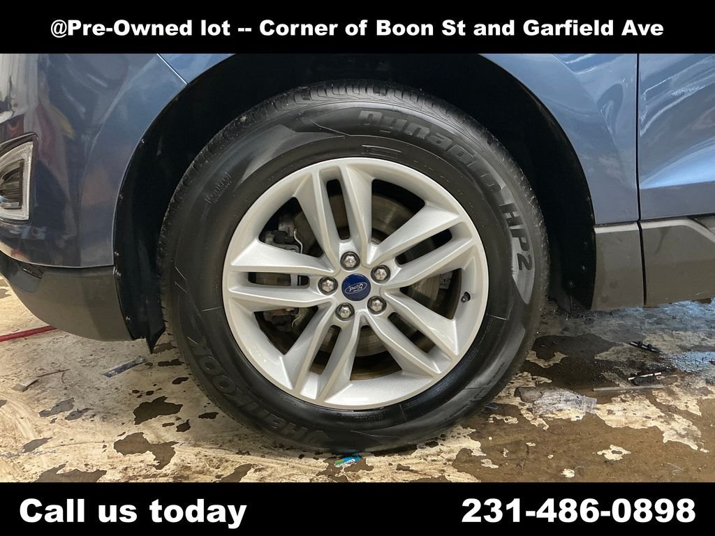 Used 2018 Blue Ford SEL image 11