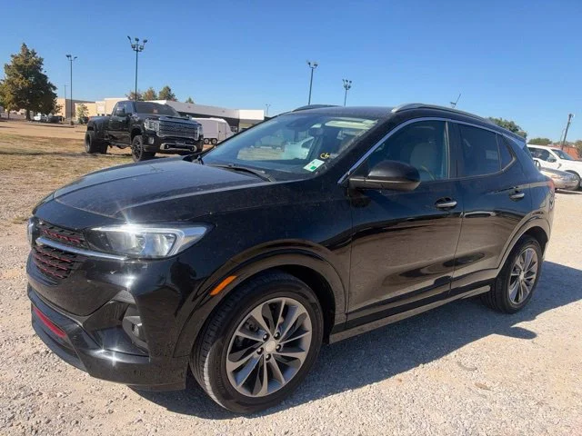 Used 2021 Black Buick Select image 5