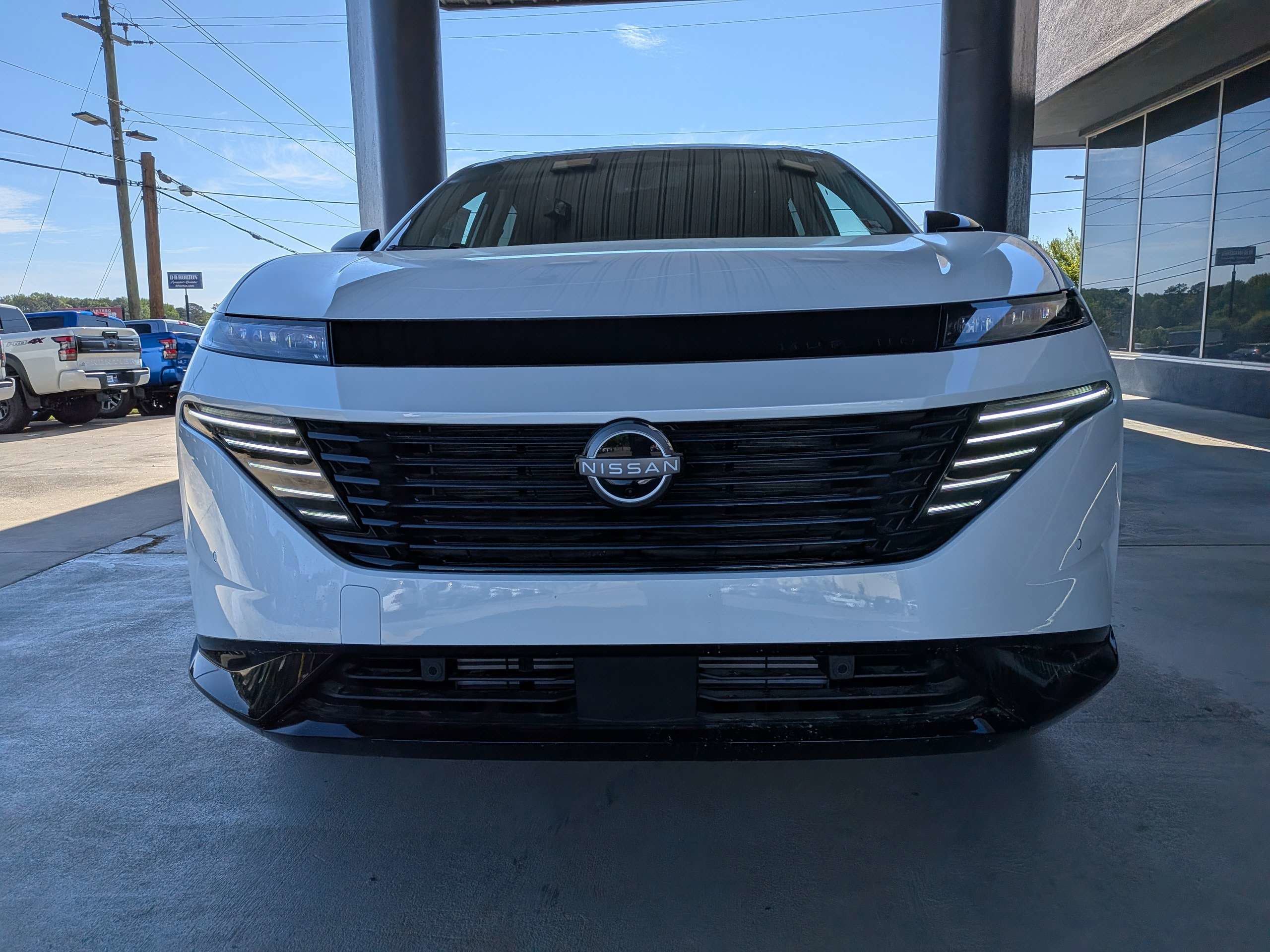 New 2026 White Nissan Platinum image 7