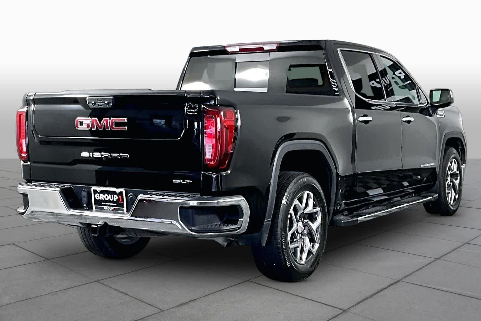 Used 2023 Onyx Black GMC SLT image 13