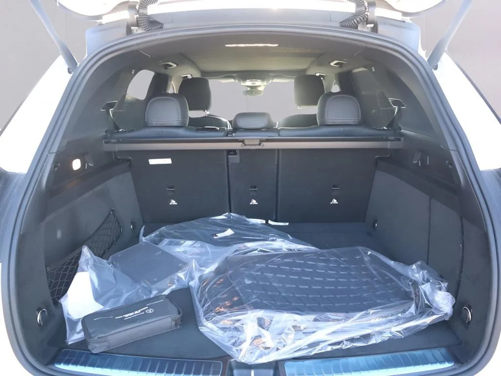 New 2026 MANUFAKTUR Moonlight White Metallic Mercedes-Benz GLE 350 image 60