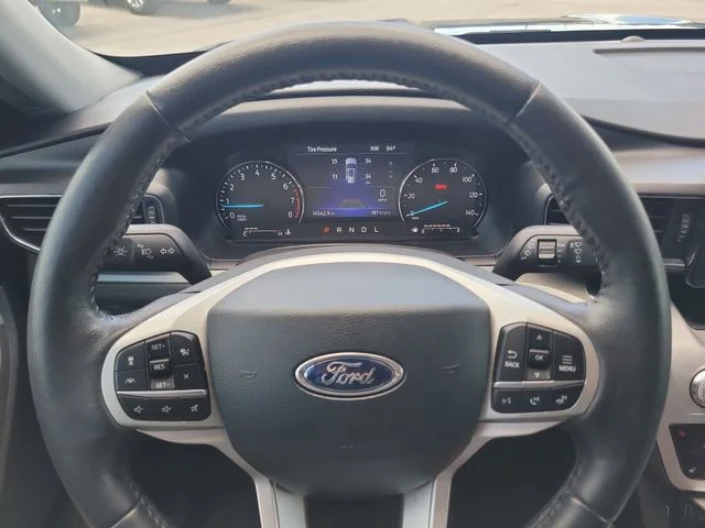 Used 2023 Blue Ford XLT image 31