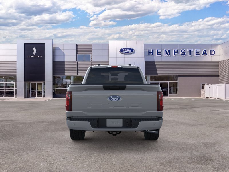 New 2026 Avalanche Ford XLT image 5