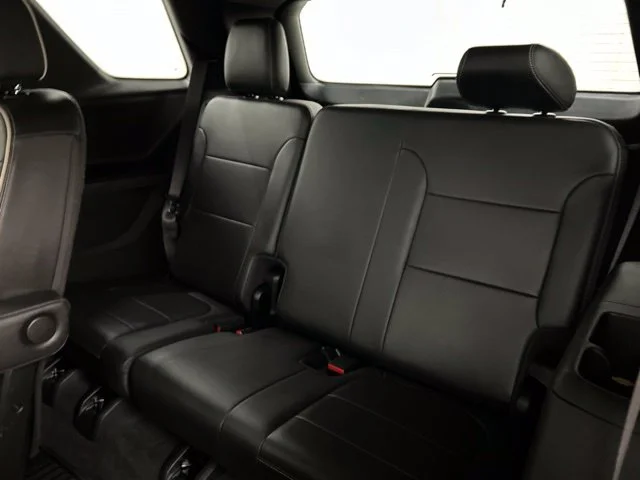 Used 2022 White Chevrolet Premier image 27