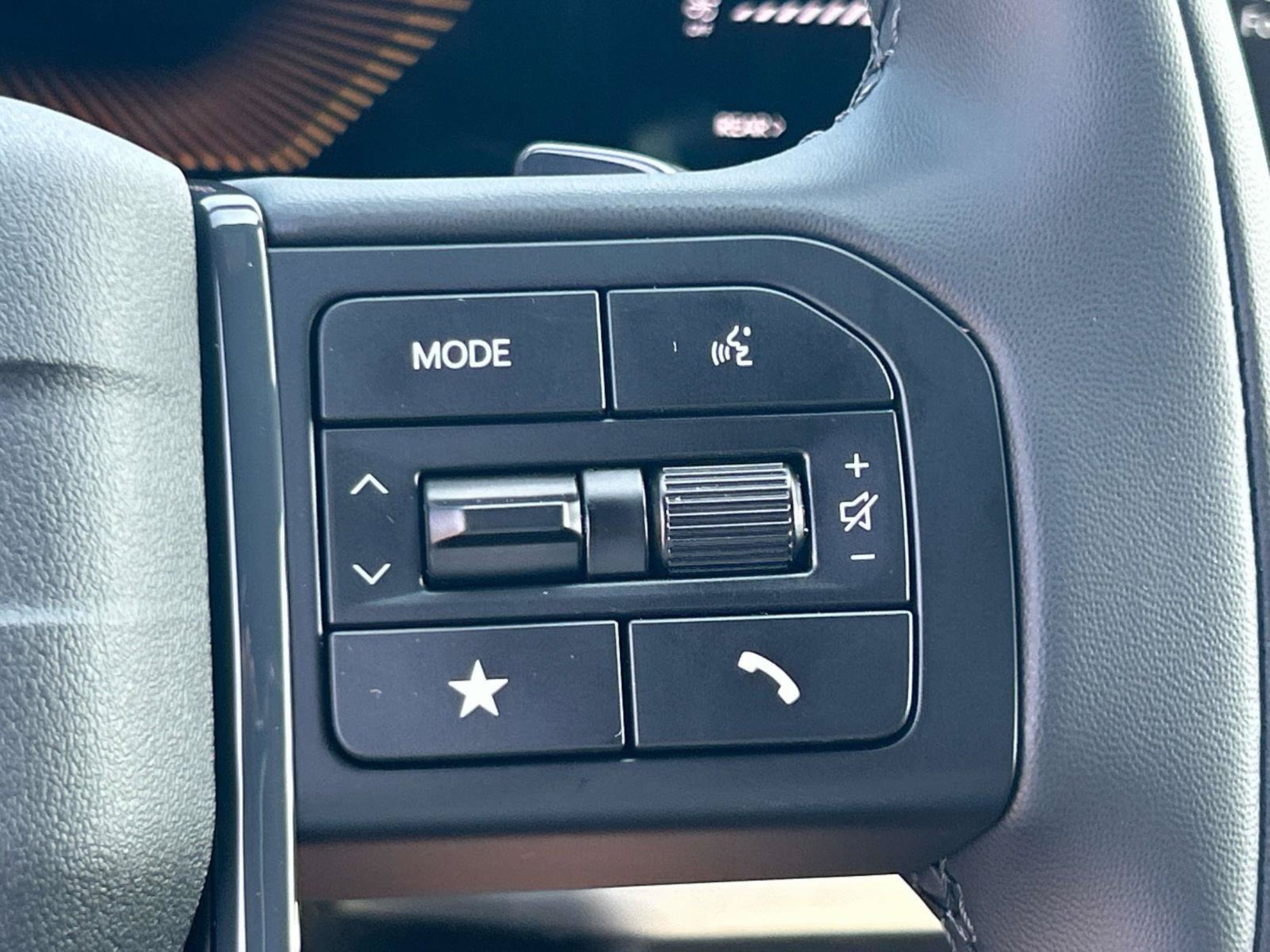 New 2027 Terrain Brown Kia X-Line EX image 26