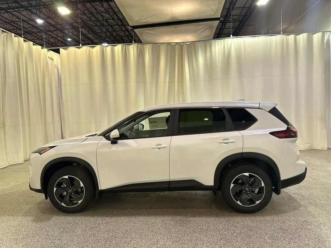 2026 Nissan Rogue SV - Photo 6
