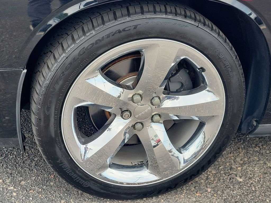 Used 2013 Black Dodge R/T image 22