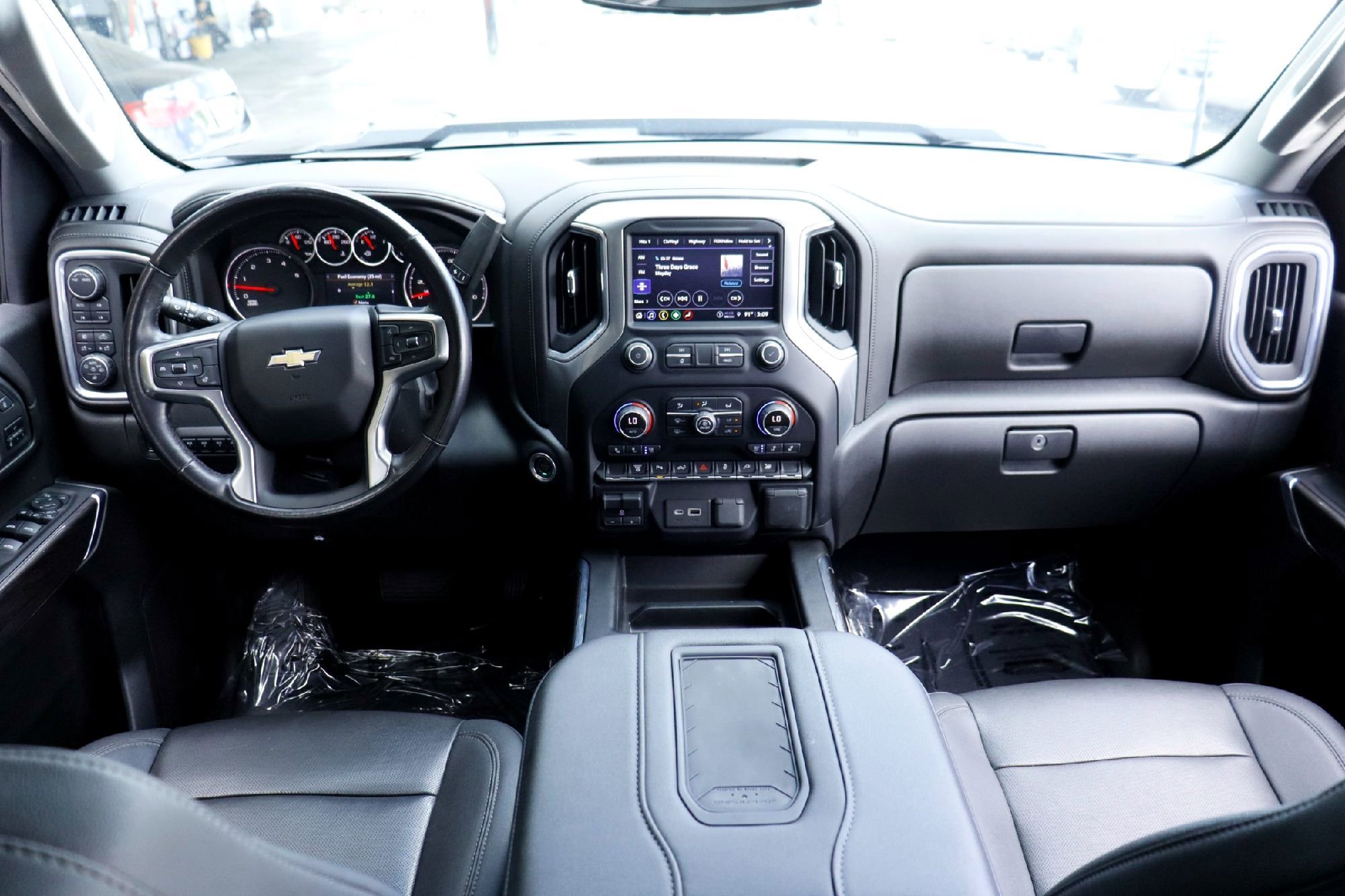 2022 Chevrolet Silverado 3500HD LTZ - Photo 23