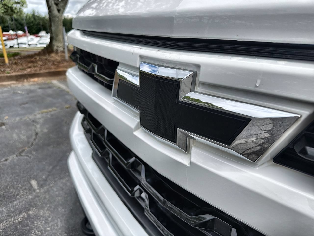 Used 2023 Summit White Chevrolet RST image 26