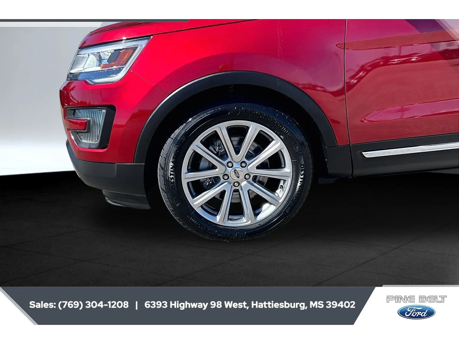 Used 2016 Ruby Red Metallic Tinted Clearcoat Ford Limited image 7