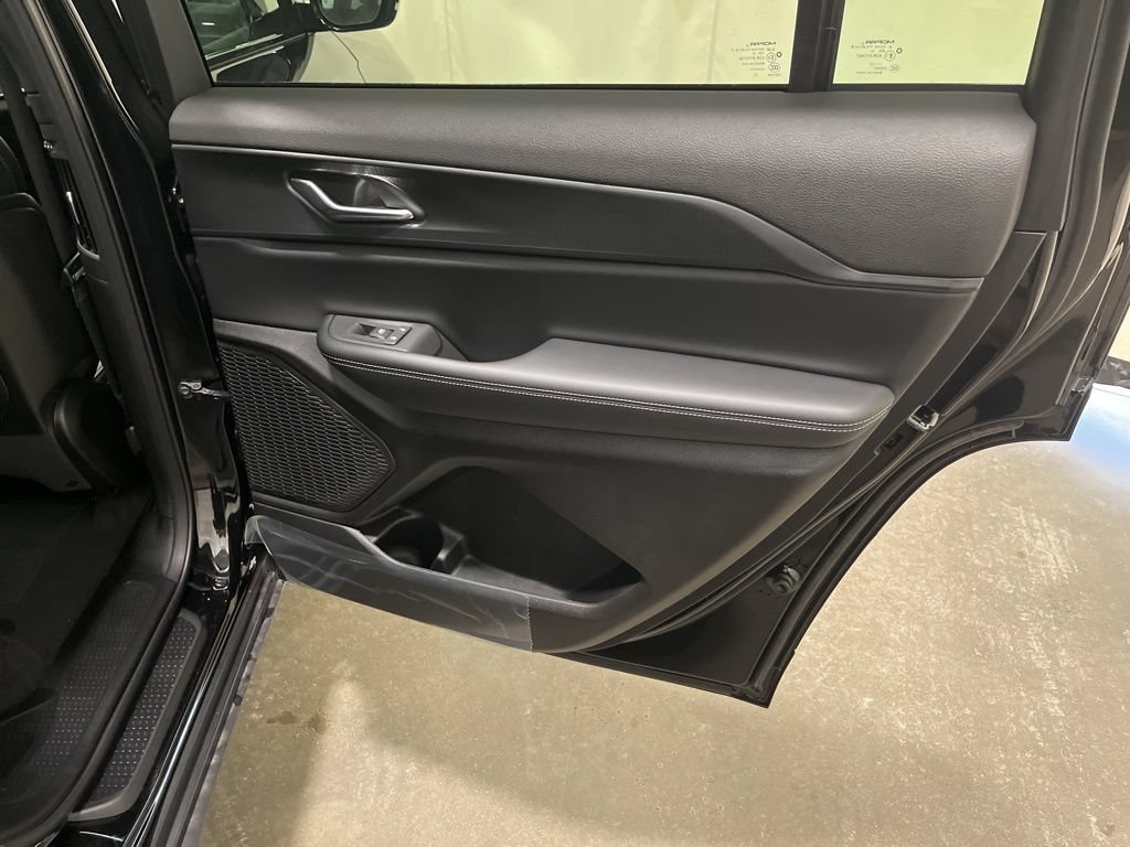 2025 Jeep Grand Cherokee L Altitude - Photo 20