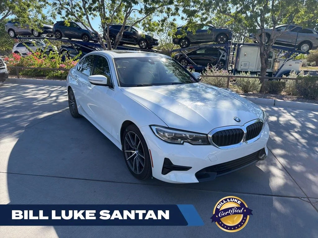 2021 BMW 3 Series 330i Sedan's photo