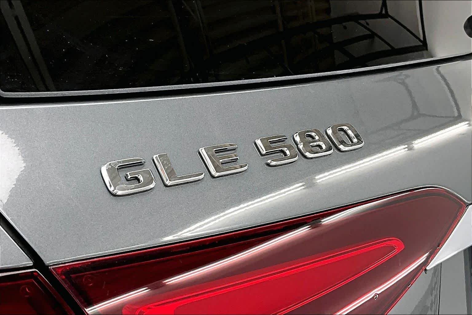 New 2026 Selenite Grey Metallic Mercedes-Benz GLE 580 image 22