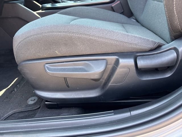 Used 2025 Gray Kia LXS image 13