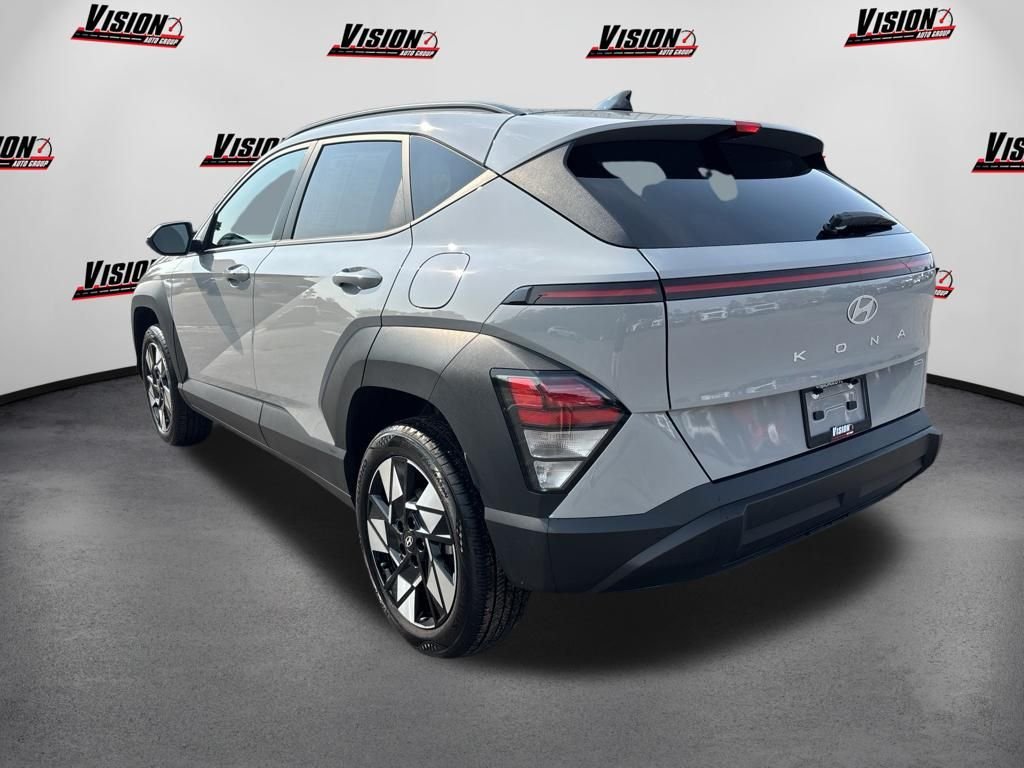 Used 2024 Gray Hyundai SEL image 7