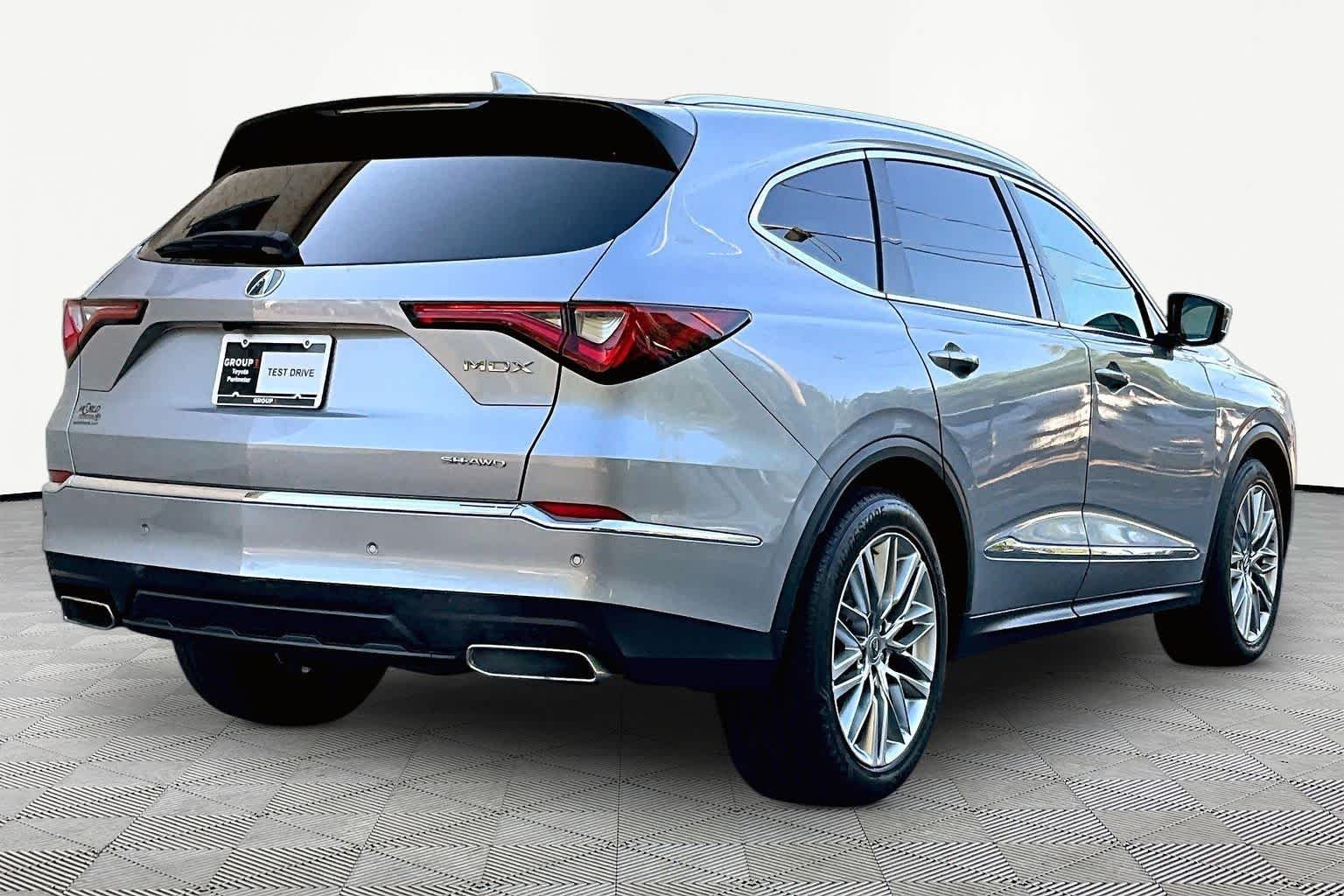 Used 2023 Lunar Silver Metallic Acura w/Advance Package image 13