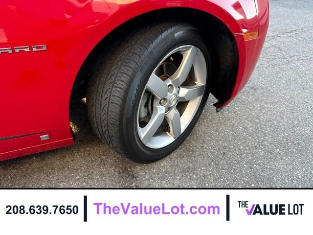 Used 2010 Red Chevrolet 2LT image 11