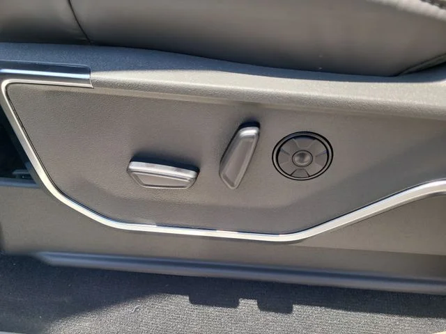 New 2026 Avalanche Ford Platinum image 21
