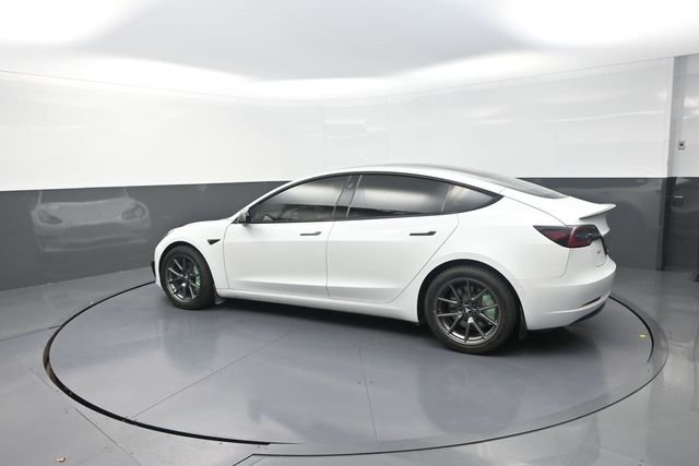 Used 2022  Tesla Long Range image 46