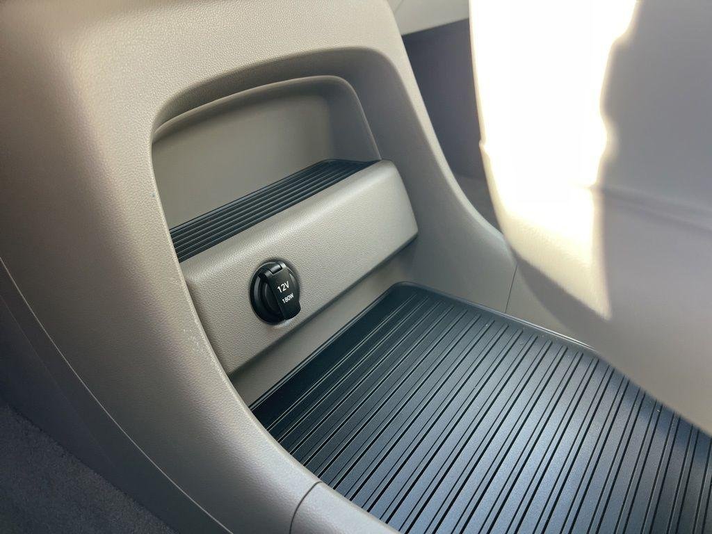New 2026 White Hyundai SE AWD image 21