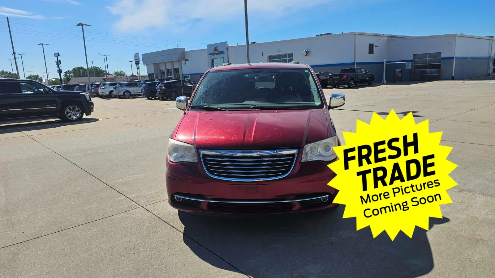 Used 2013  CHRYSLER  image 3