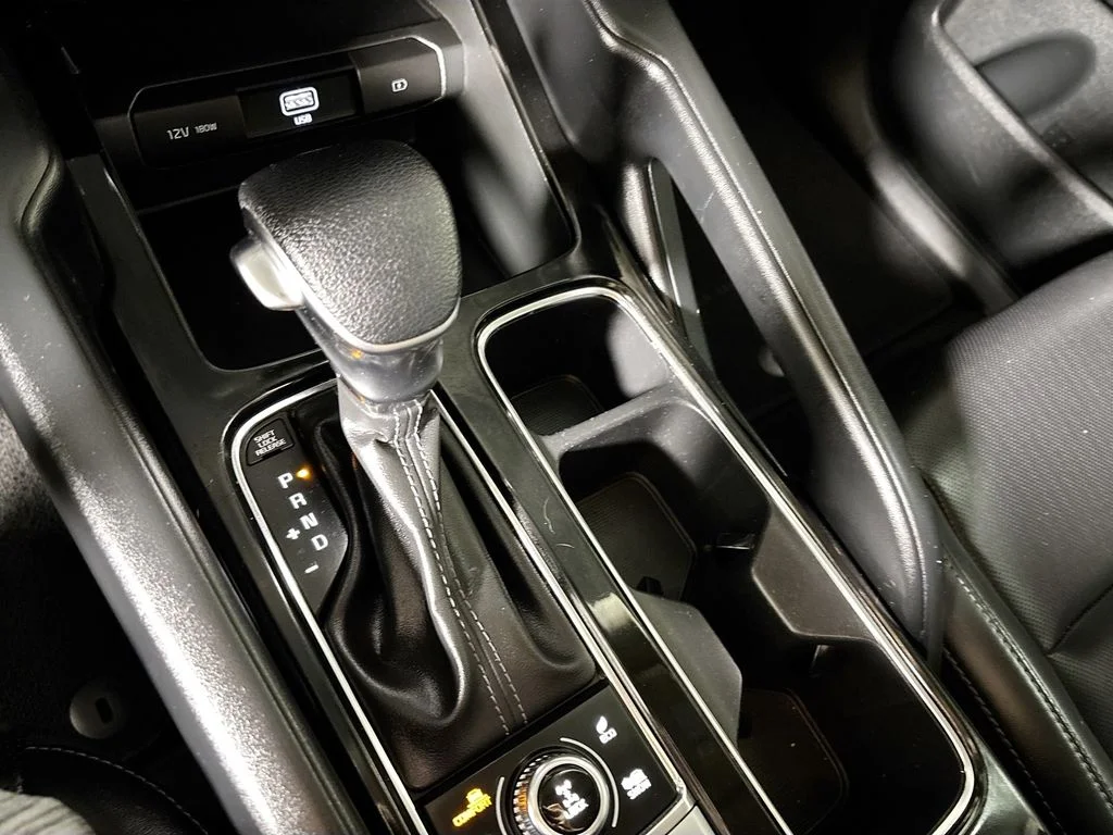 Used 2022 Black Kia LX image 18