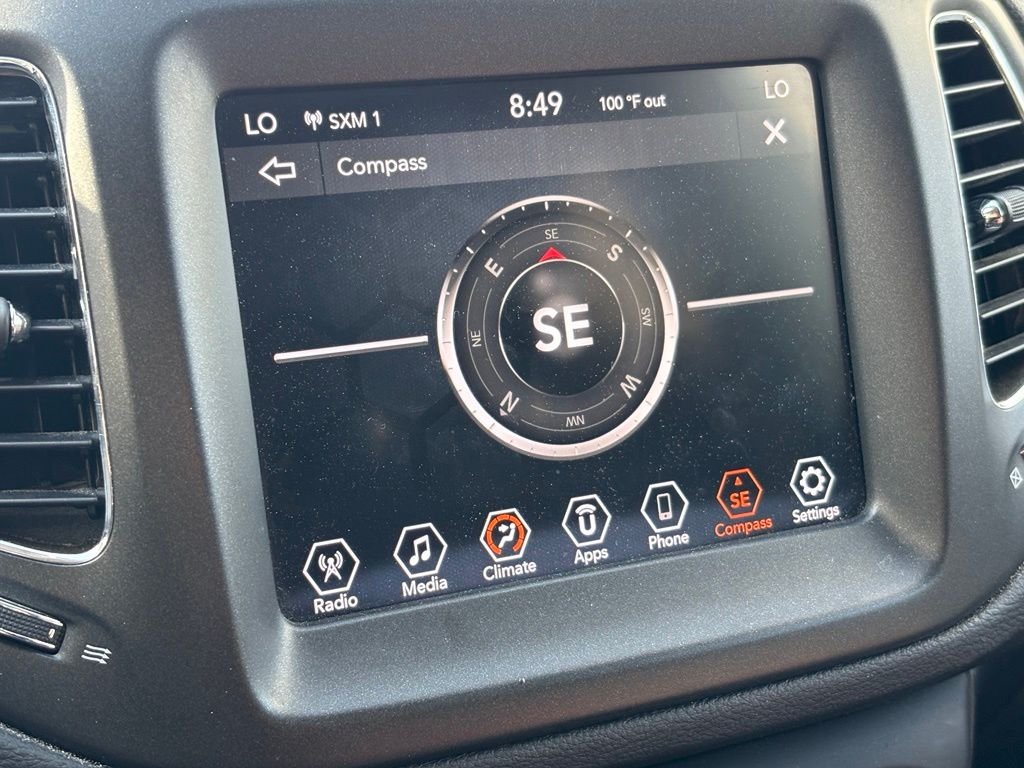 Used 2019 White Jeep Trailhawk image 15