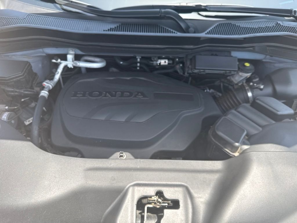 Used 2022 Gray Honda Black Edition image 8