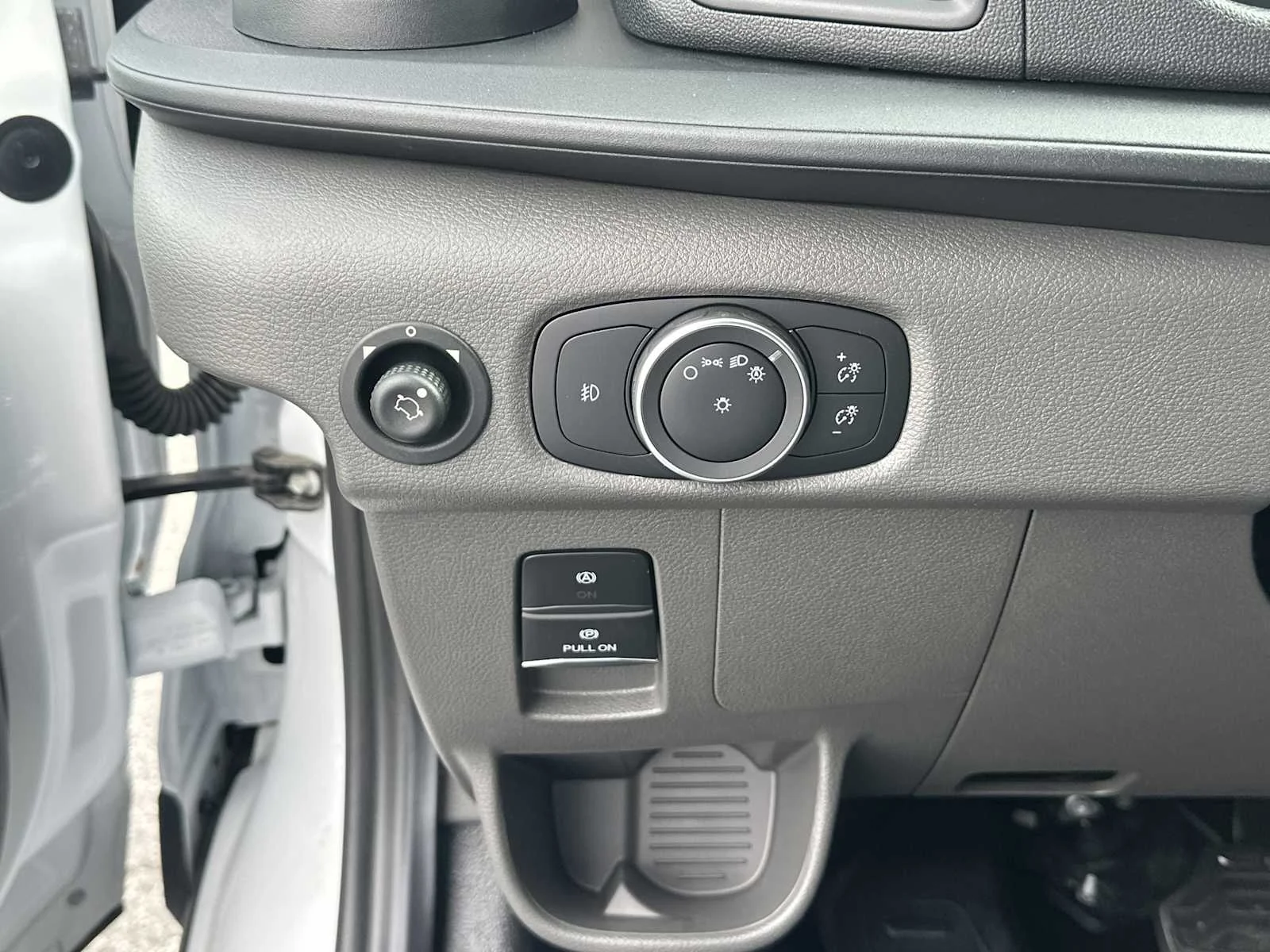 2024 Ford Transit Cutaway Base - Photo 21