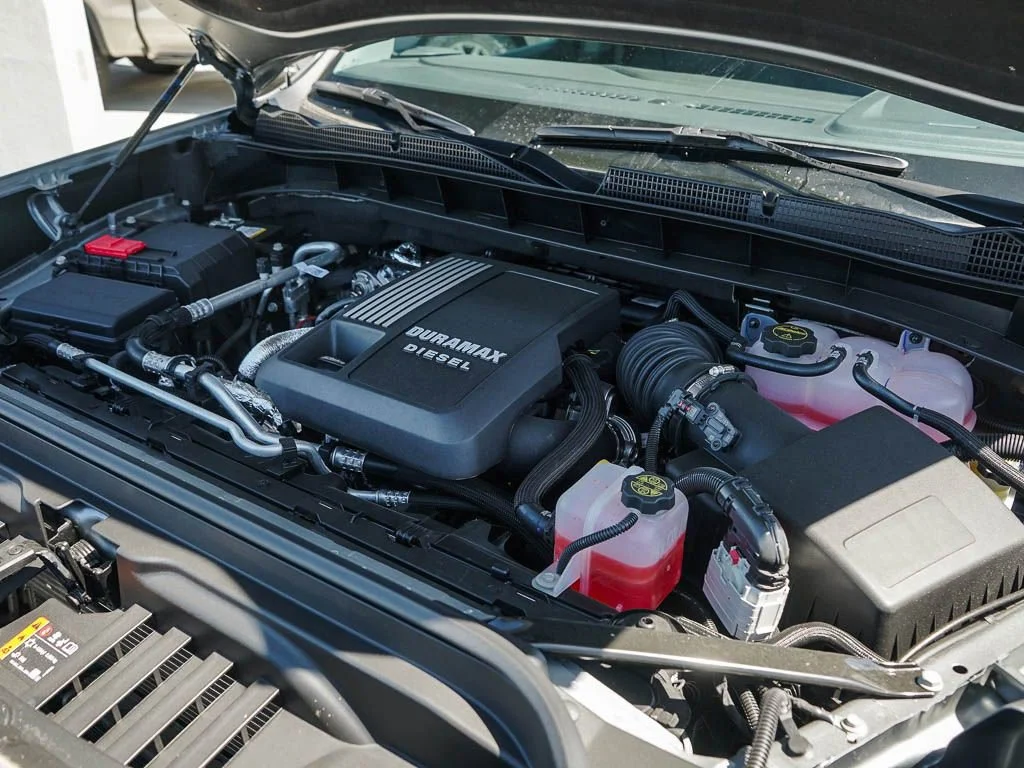 2026 GMC Sierra 1500 SLT - Photo 7
