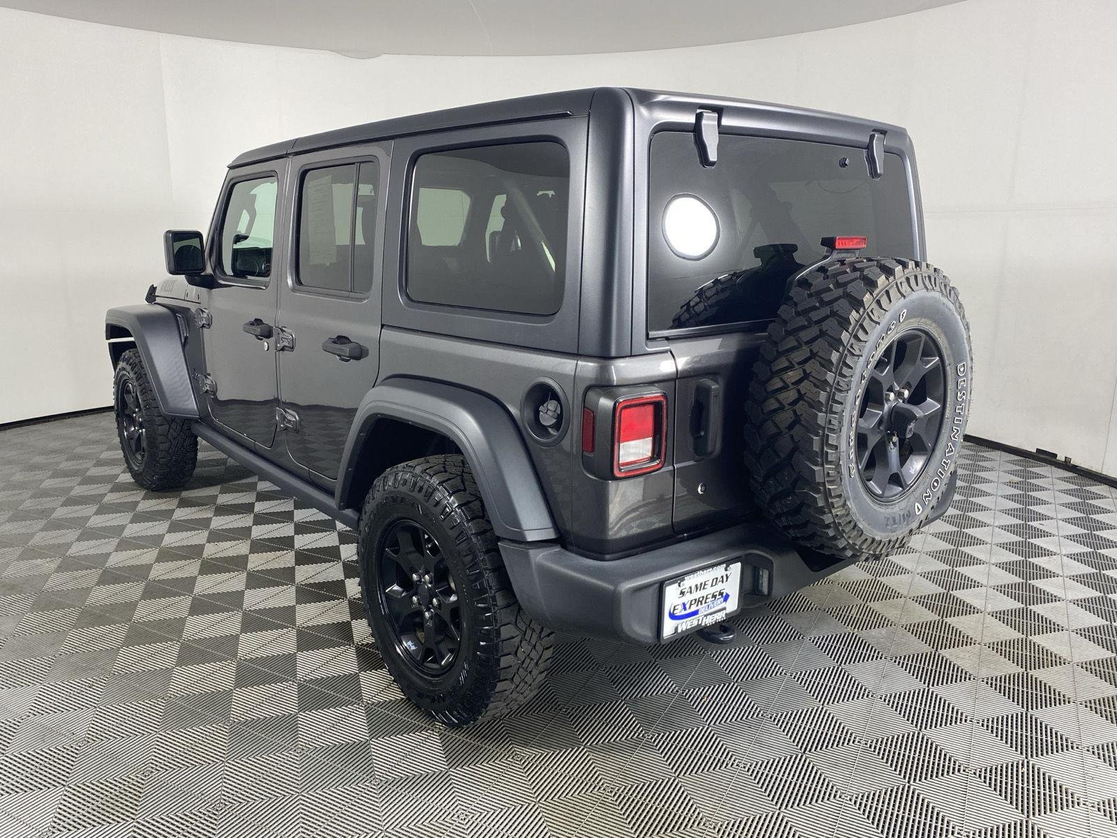 Used 2020 Granite Crystal Metallic Clearcoat Jeep Willys image 5