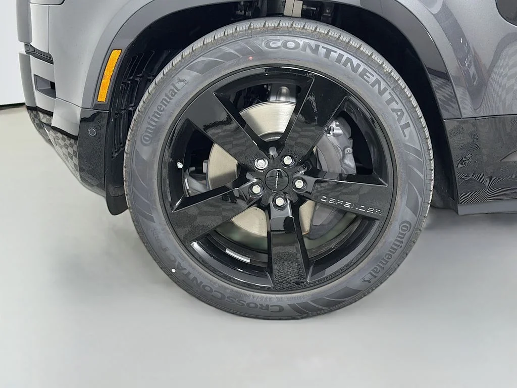New 2026 Carpathian Grey Land Rover X-Dynamic SE image 33