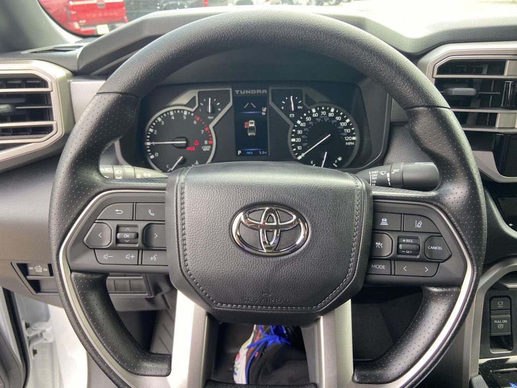 New 2026 Ice Cap Toyota SR5 image 25