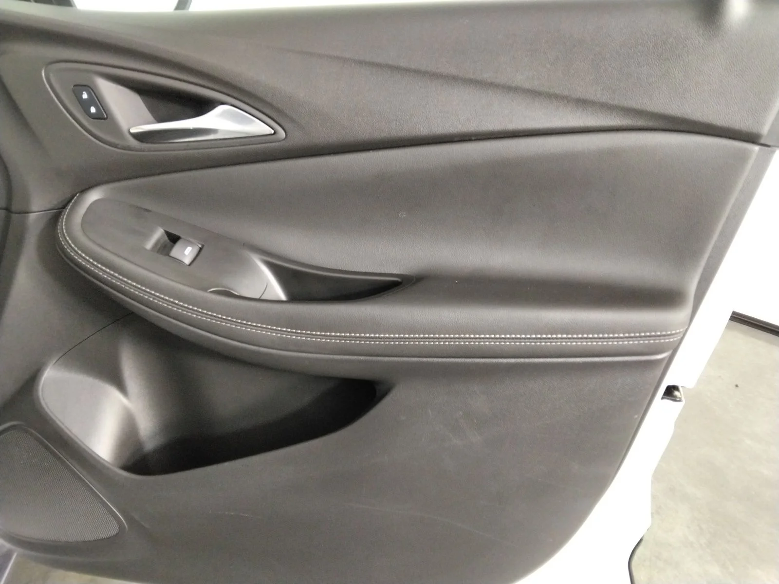 Photo 33