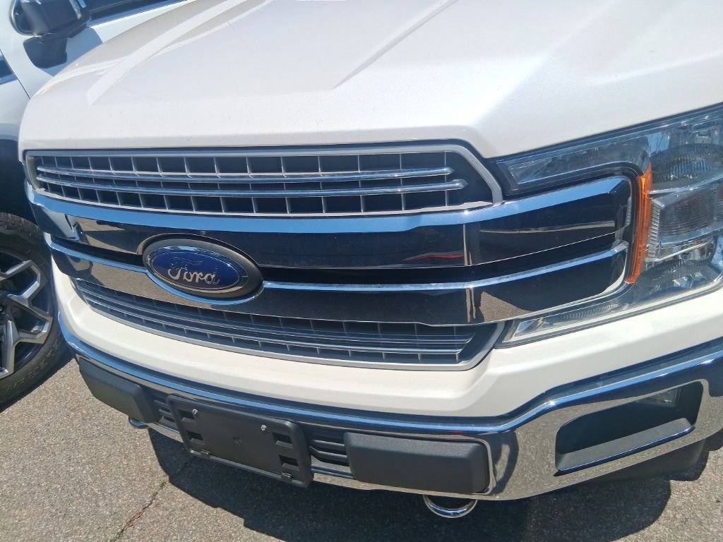 Used 2018 White Ford Lariat image 13