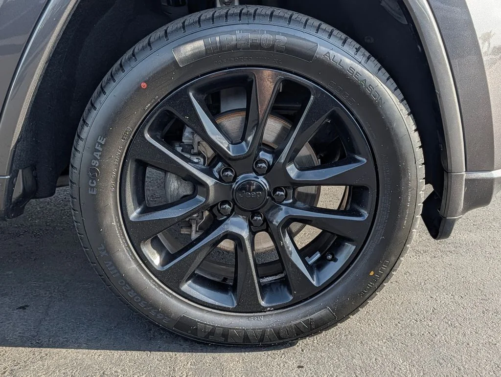 2018 Jeep Grand Cherokee Altitude - Photo 8